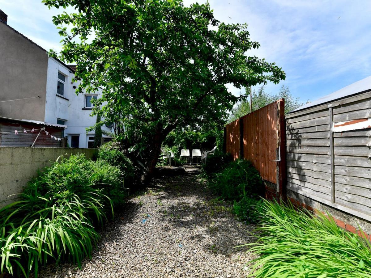 Pass The Keys Perfectly Located 3 Bed Home Close To The City Cardiff Extérieur photo