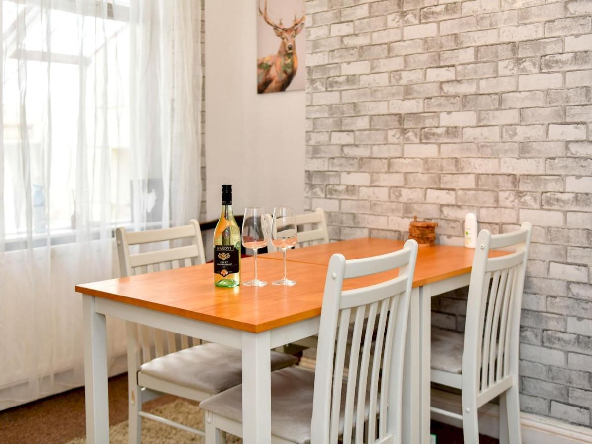 Pass The Keys Perfectly Located 3 Bed Home Close To The City Cardiff Extérieur photo
